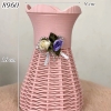 Bình cắm hoa nhựa hồng gắn hoa TQ