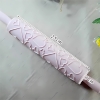 Cây cán bột hoa văn hình tim lớn tim nhỏ bằng nhựa màu hồng pastel TQ