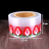 Cuộn mica bọc thành bánh dâu tây