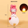 Tượng mèo Melody + quả cầu đèn led nơ đỏ