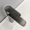 Vòi Lavabo Nóng Lạnh V37