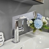 Vòi Lavabo Nóng Lạnh V46