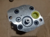 BƠM KHIỂN AP2D25 AP2D28 R60 (10CC) LƯU LƯỢNG CAO 4BL THẤP (1 VÀO 2 RA)  hơn mặt*2 đg dầu mặt*1 cạnh 2 đg dầu*1 cạnh 1 đg dầu 10CC (LỐP) BH 5T DHT