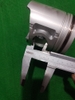 PISTON 6D34 N52 CÓ LỖ DẦU (CÓ LỖ CHÂN KHÔNG) - IZUMI