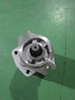 BƠM XE NÂNG 11T 1 KHOANG 60 Q.TRÁI VÀO BÍCH RA CÚT KXN TỐT