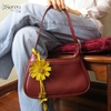 Charm hoa cúc iSeren, da dê cao cấp, da thật handmade, móc khóa, charm treo túi xách, quà tặng cao cấp