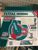 Thước kéo thép nền vàng Total
