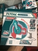 Thước kéo thép nền vàng Total